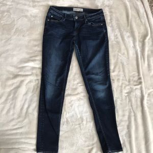 2/$10 💜 Maurices Skinny Jeans sz 28